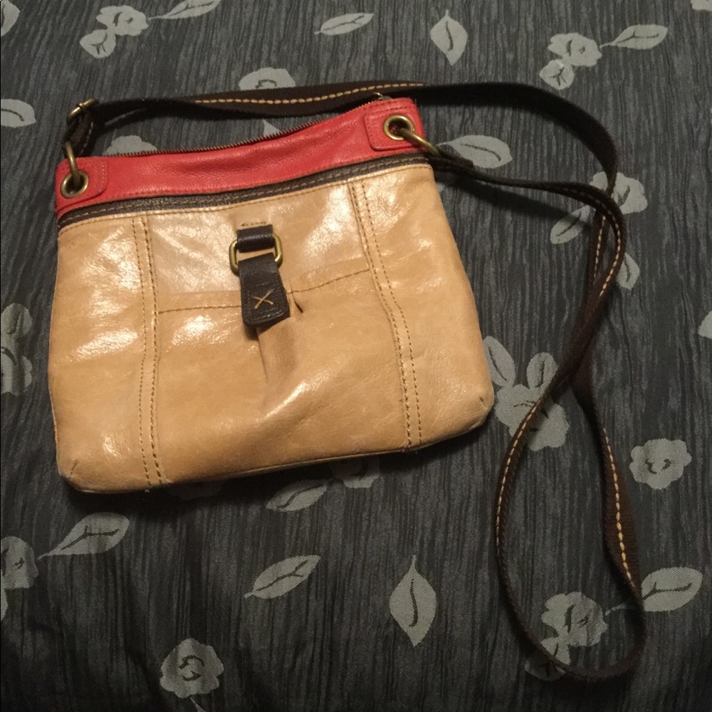 The Sak Two-Tone Tan and Red Leather Crossbody Bag
